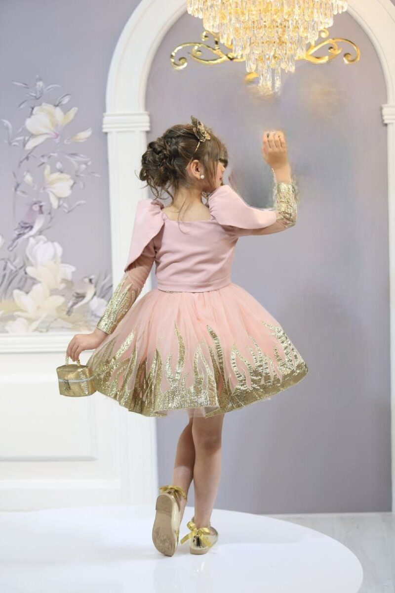 ⁦4 -piece Dress⁩ - الصورة ⁦4⁩