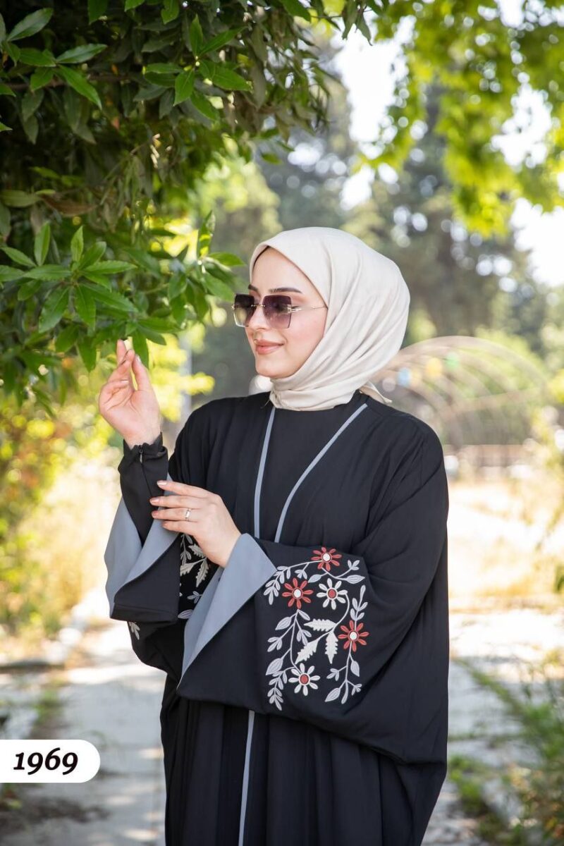 ⁦Abaya⁩ - الصورة ⁦4⁩