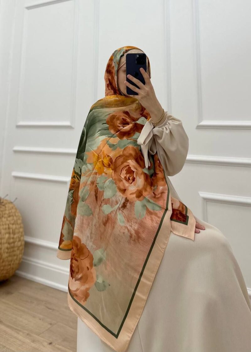 ⁦Shawls⁩ - الصورة ⁦2⁩