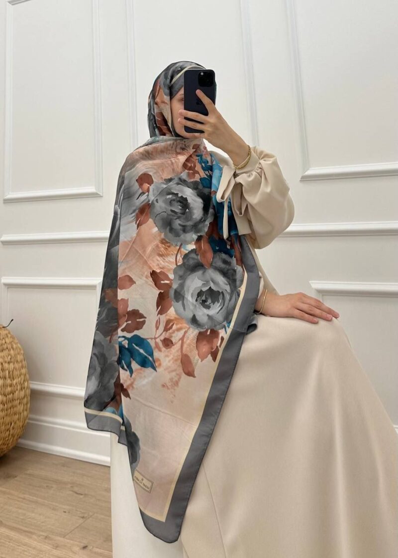 ⁦Shawls⁩ - الصورة ⁦7⁩