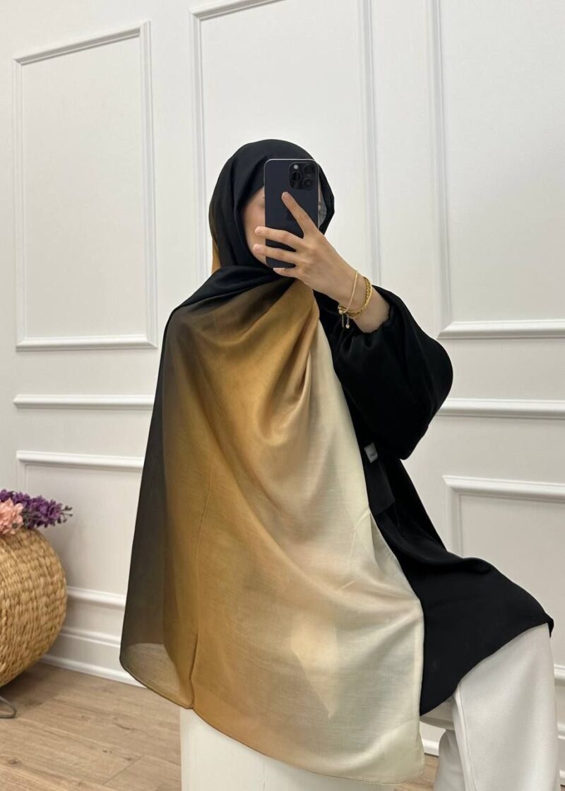 ⁦Shawls⁩ - الصورة ⁦7⁩