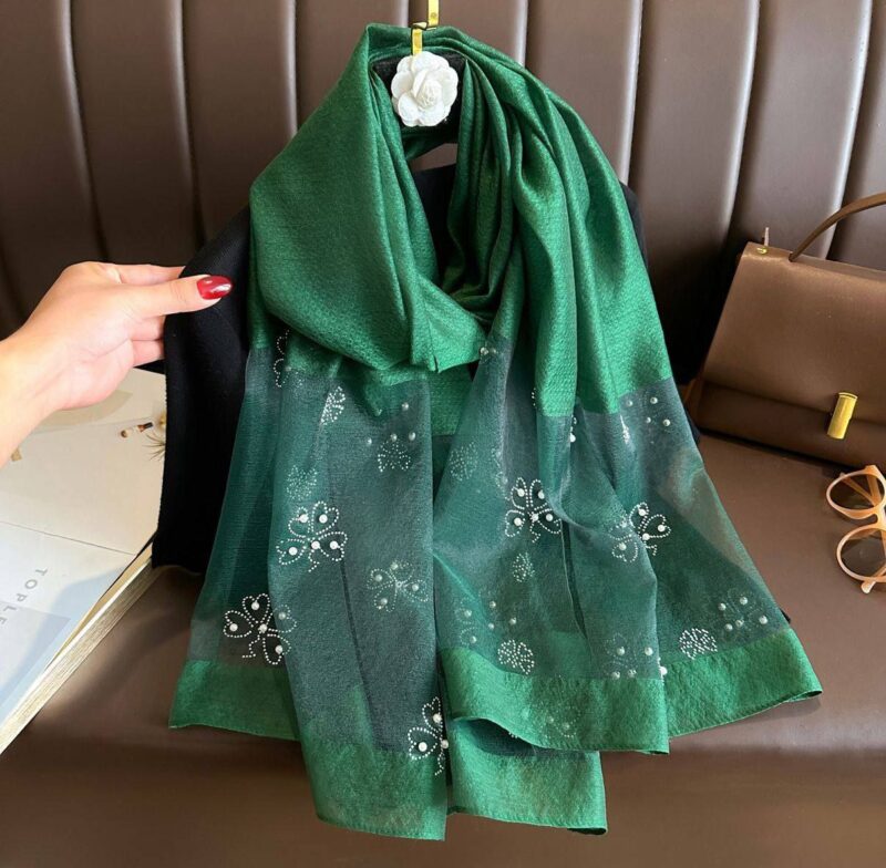 ⁦Shawls⁩ - الصورة ⁦3⁩