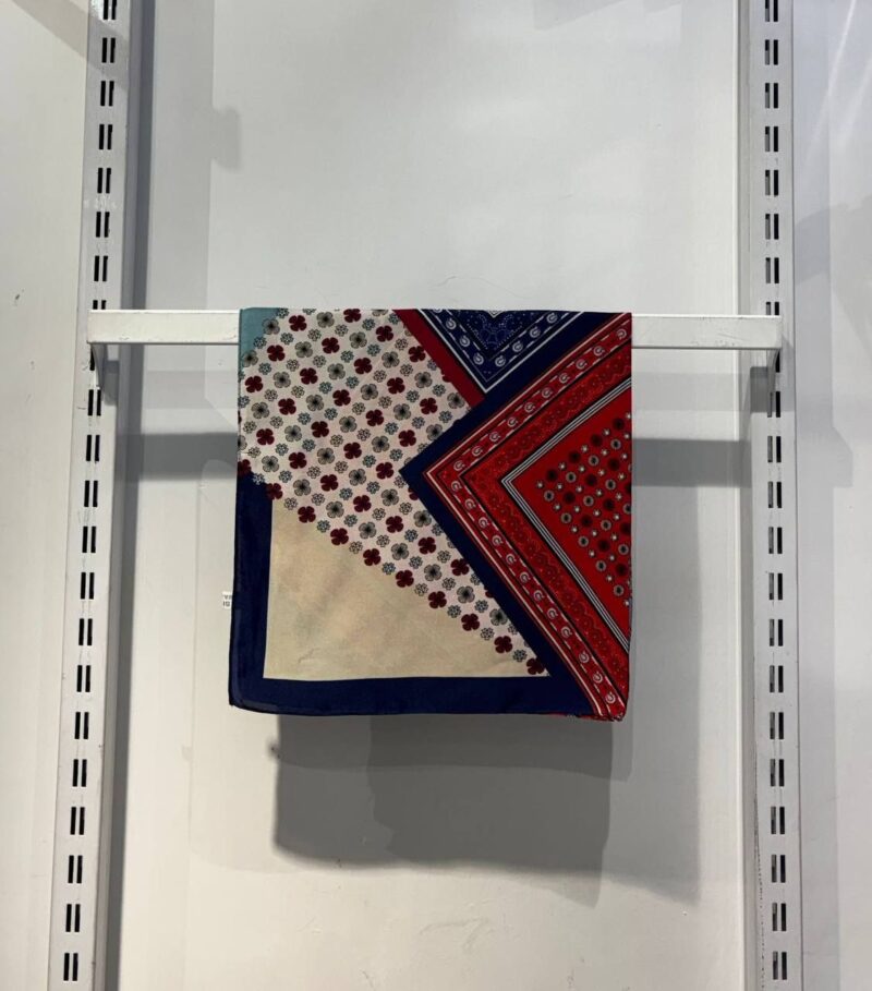 ⁦Shawls⁩ - الصورة ⁦3⁩