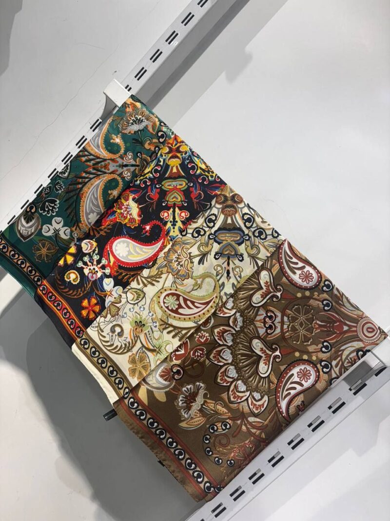 ⁦Shawls⁩ - الصورة ⁦9⁩