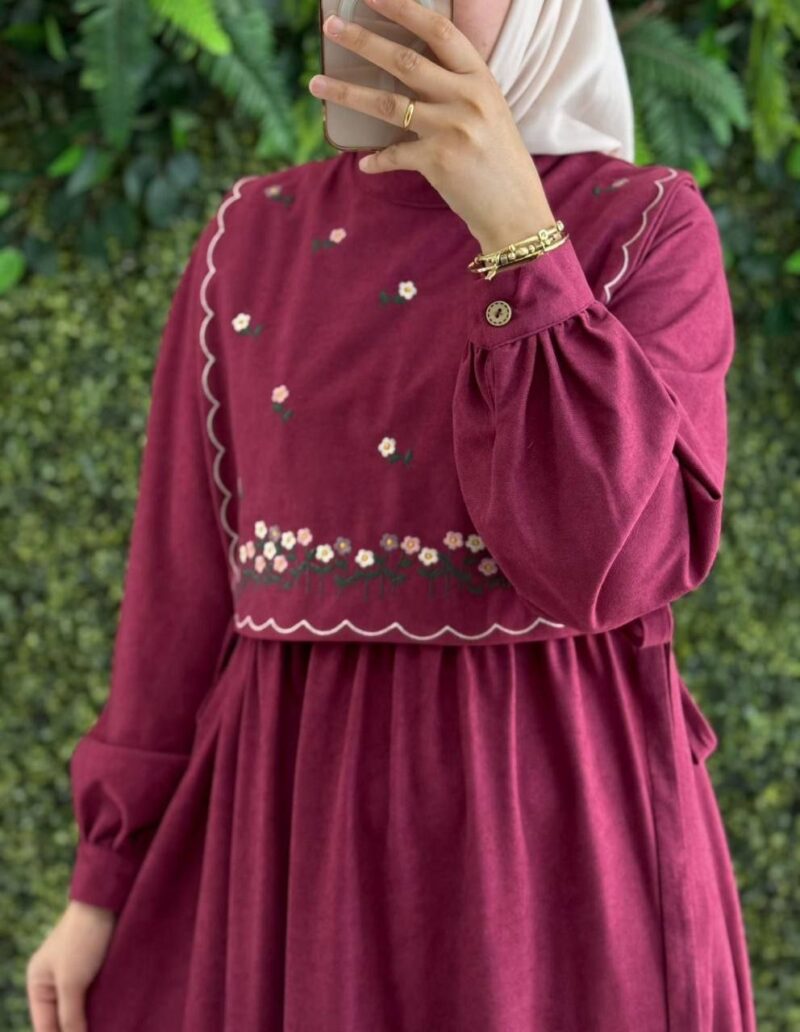 ⁦Dress⁩ - الصورة ⁦2⁩