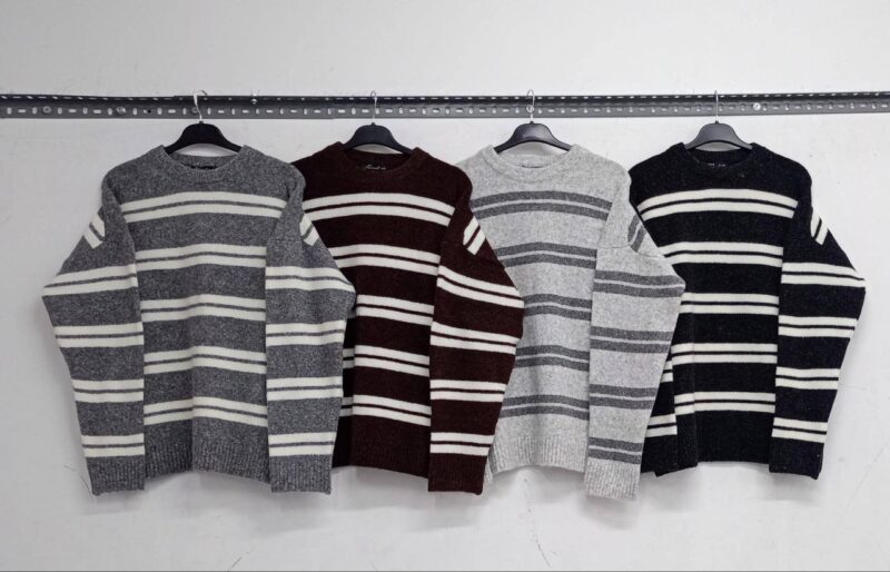⁦Sweater⁩ - الصورة ⁦5⁩