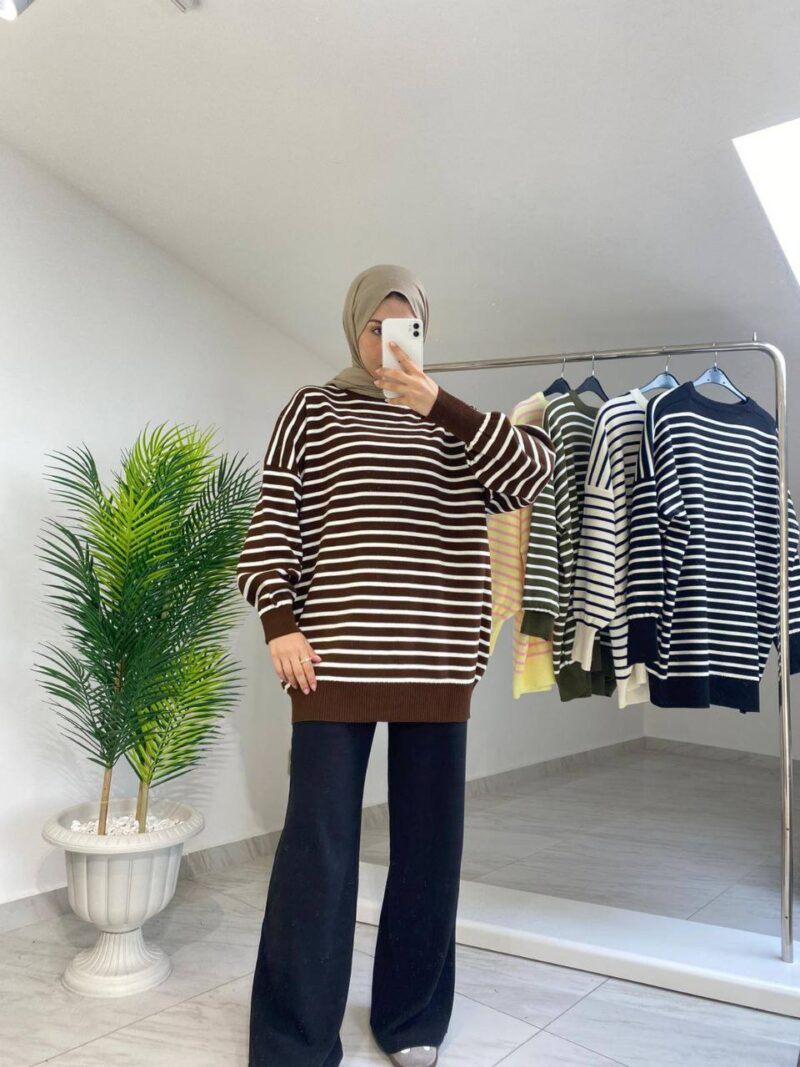 ⁦Sweater⁩ - الصورة ⁦4⁩
