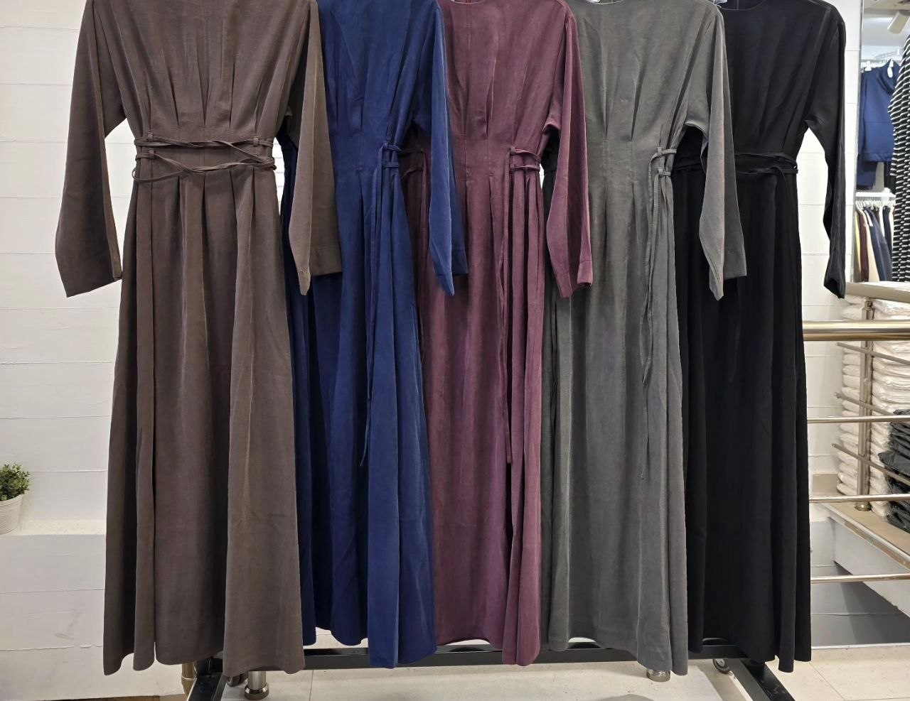 dress - الصورة 5