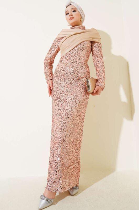 dress - الصورة 4