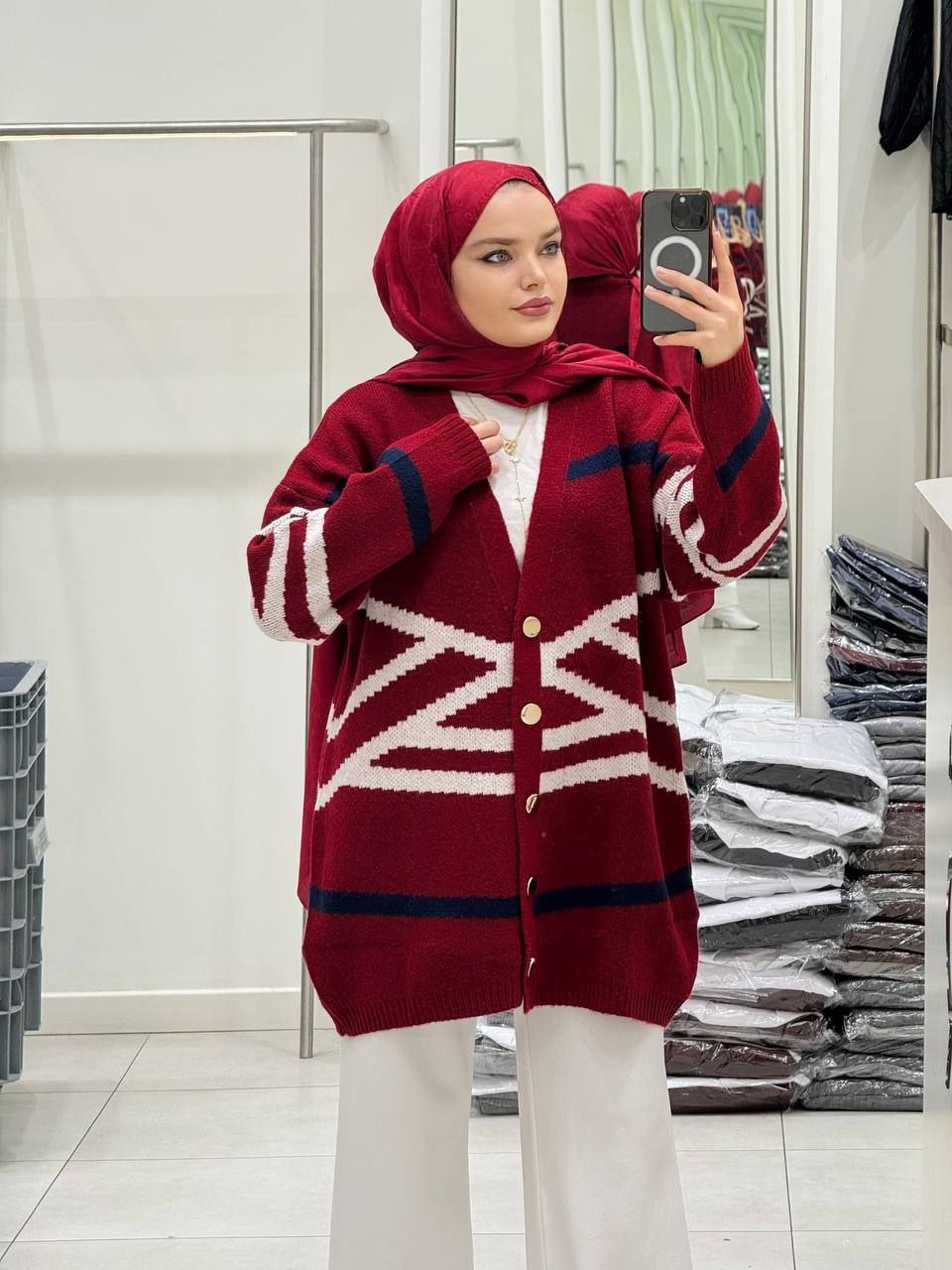 Jacket - الصورة 2