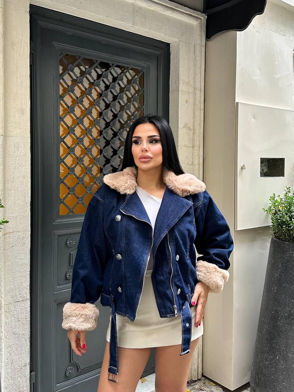 Jacket - الصورة 4