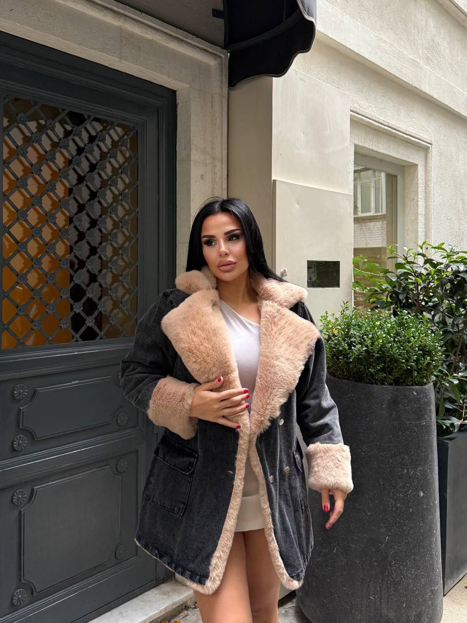 Jacket - الصورة 2