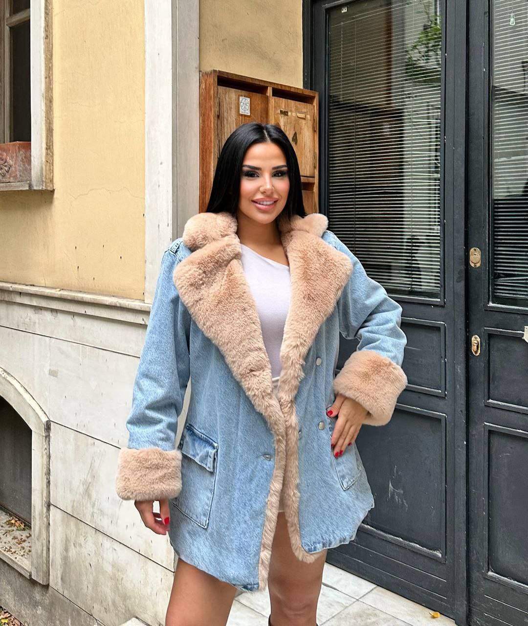 Jacket - الصورة 5