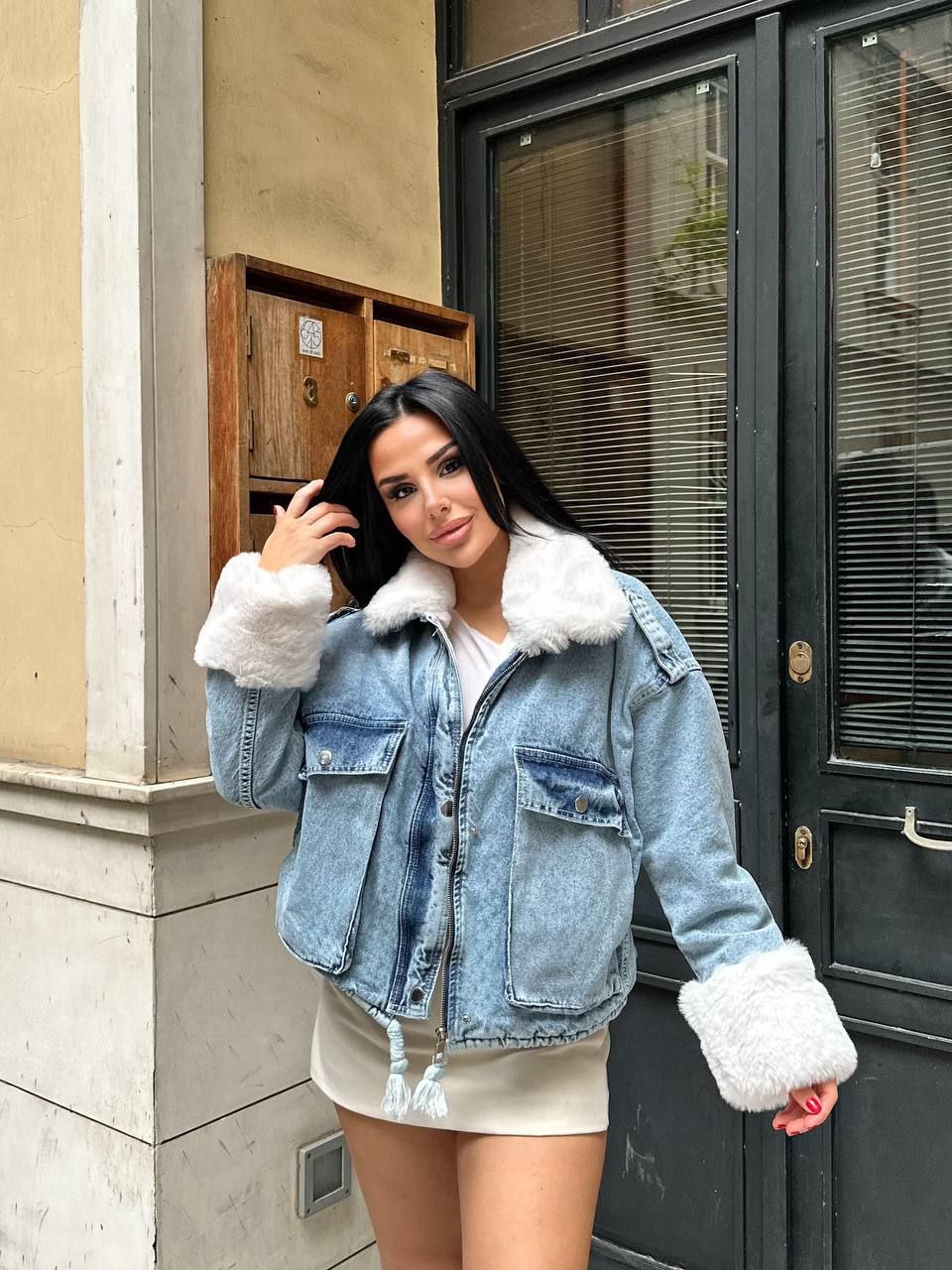 Jacket - الصورة 5