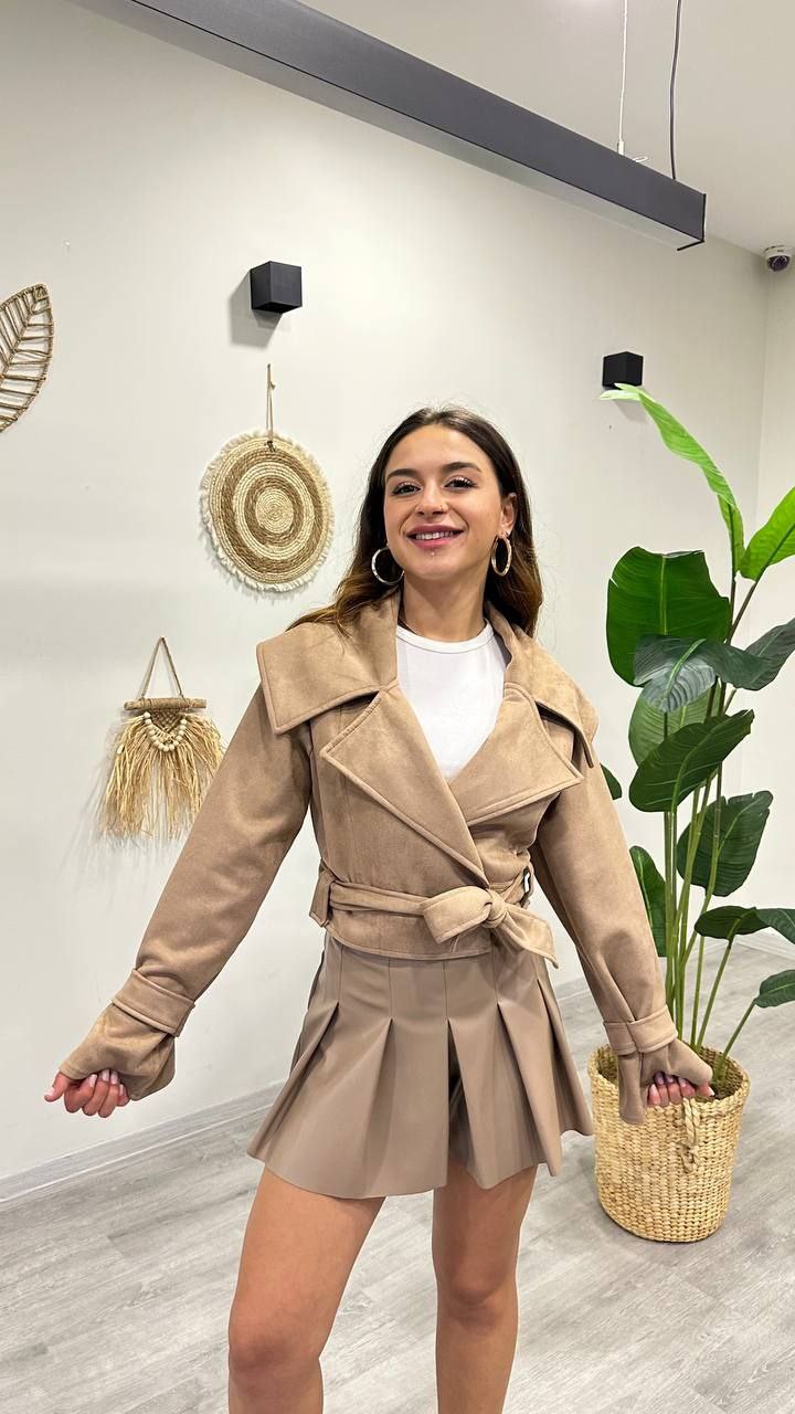 Jacket - الصورة 5