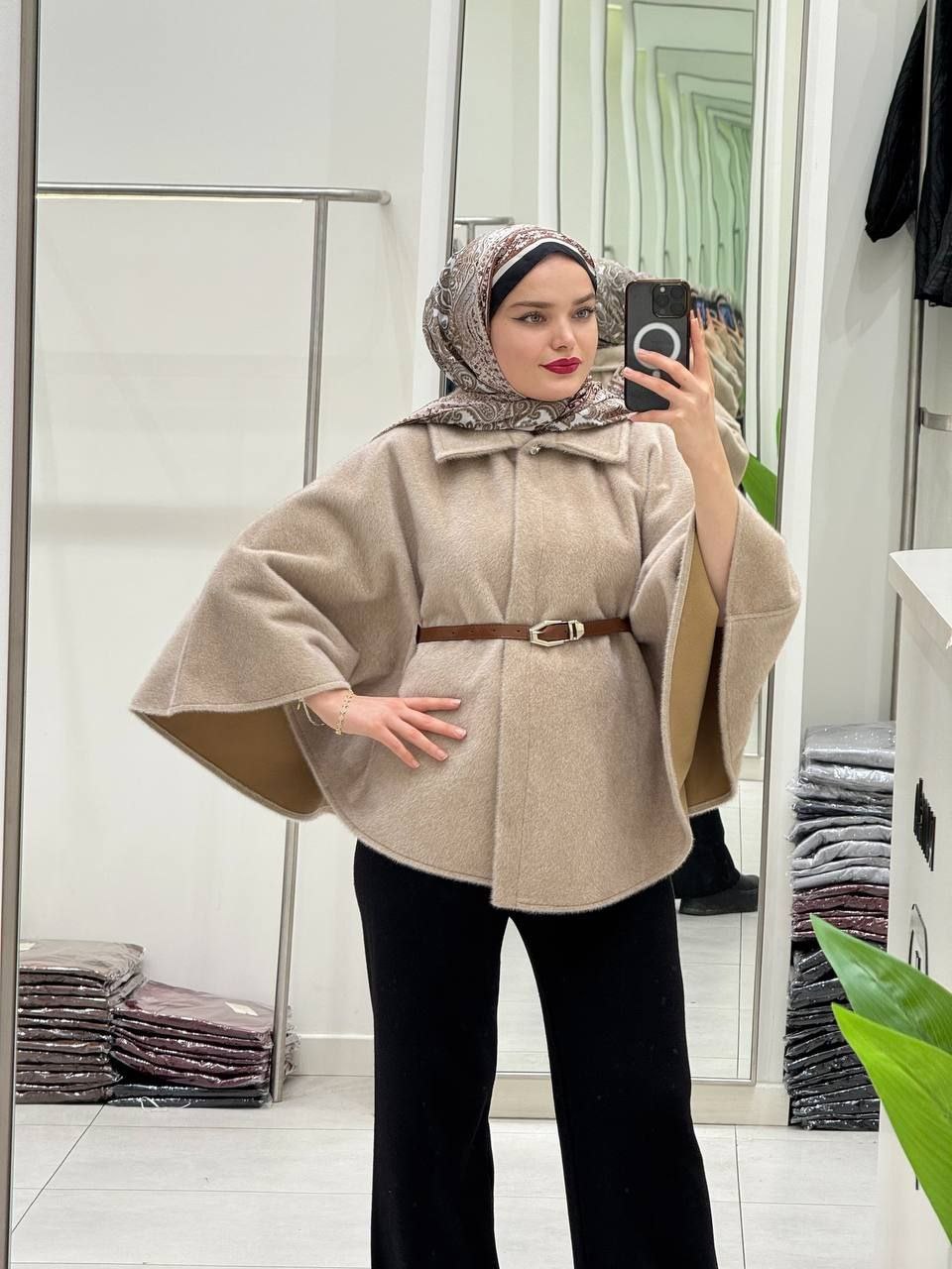 Jacket - الصورة 2