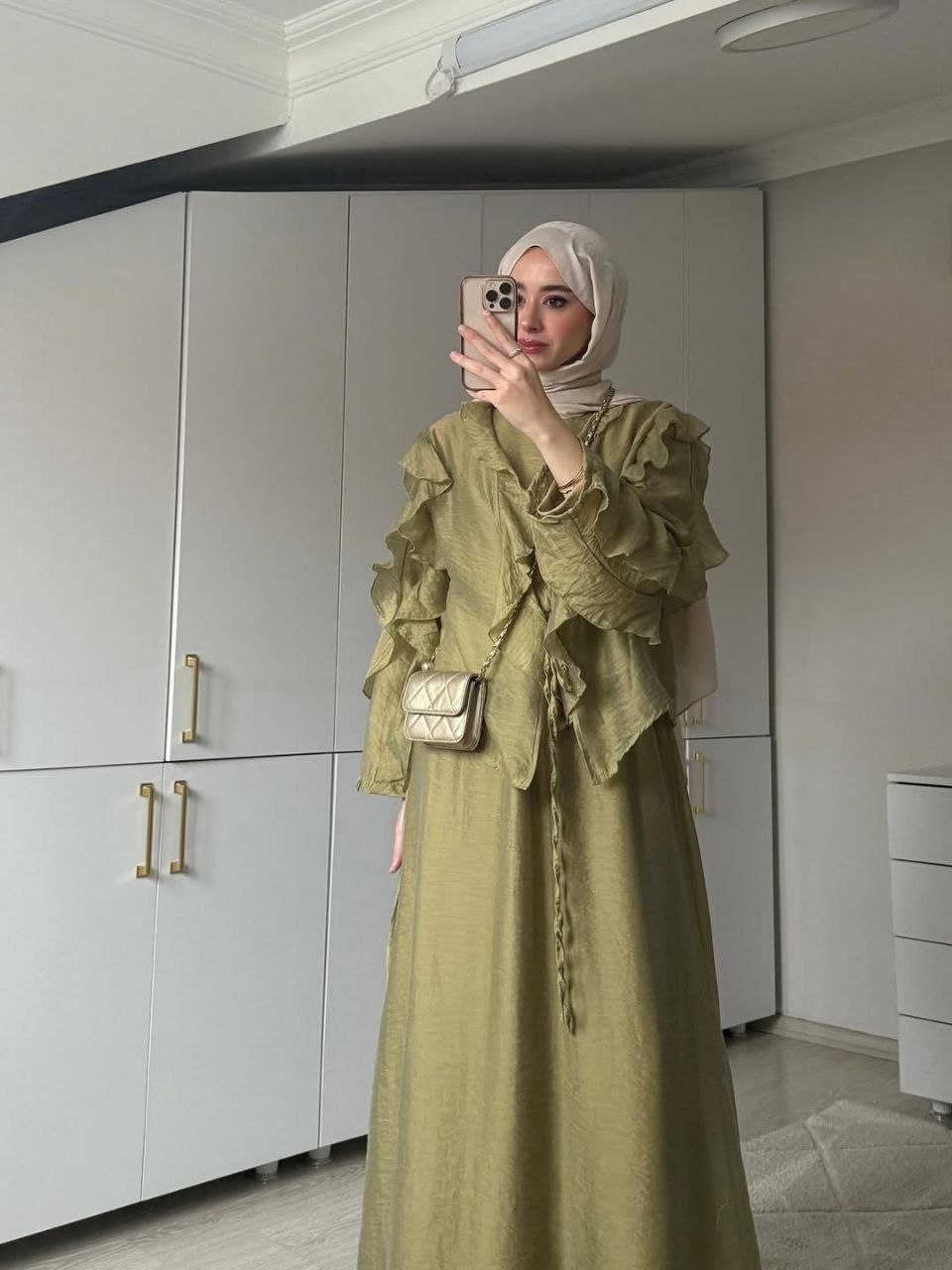 Dress - الصورة 2