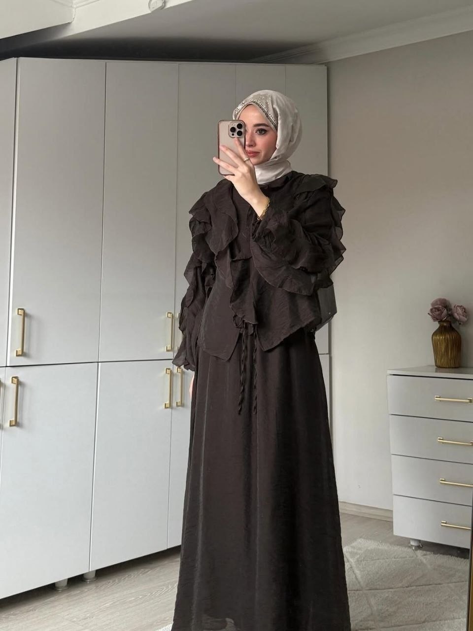 Dress - الصورة 4
