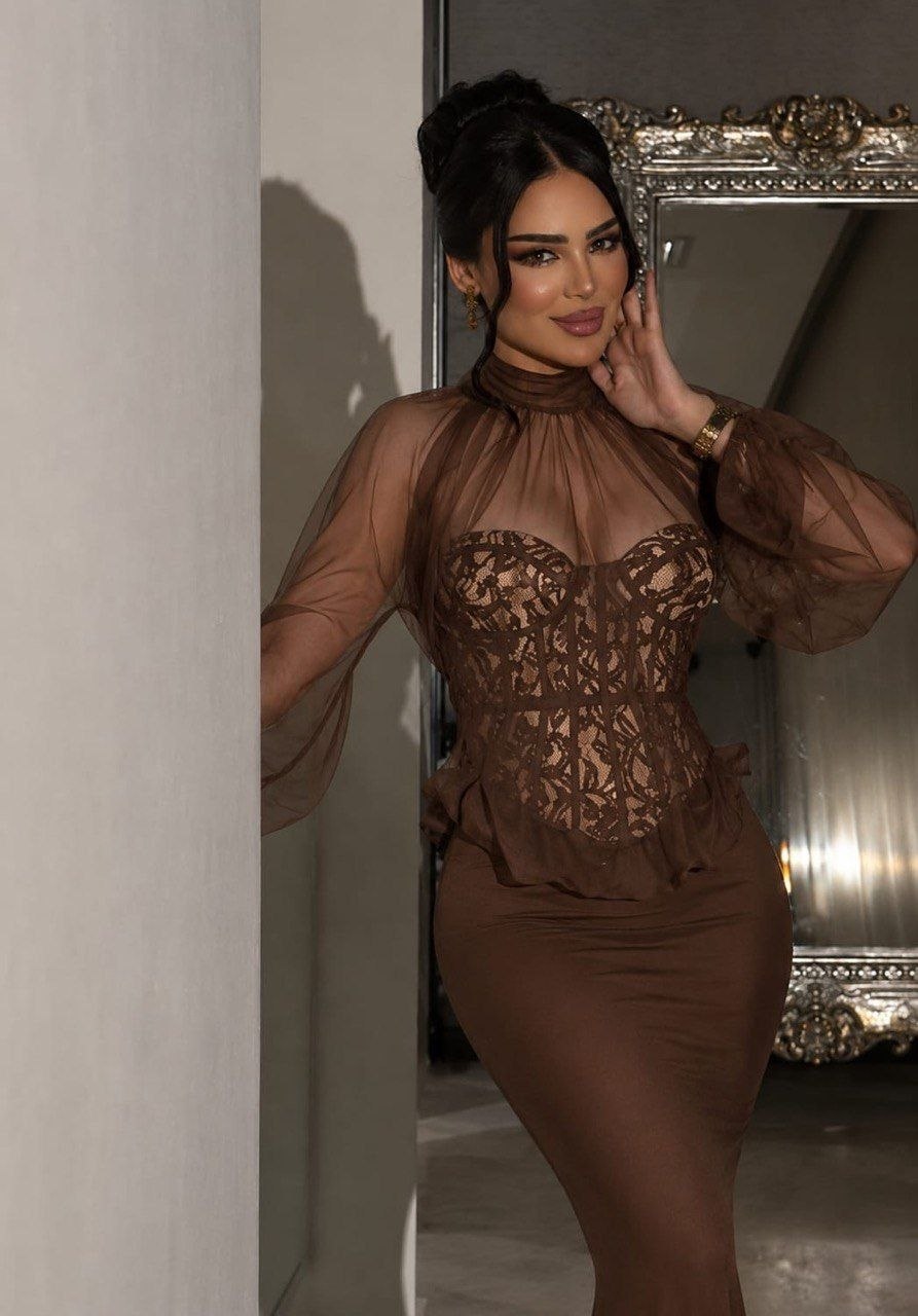 Evening dress - الصورة 3